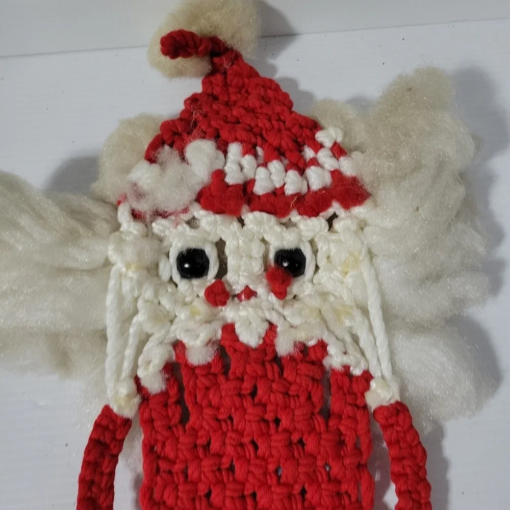 Vtg Handmade Macrame Santa Claus Wall Hanging Christmas Décor Fluffy Beard MCM